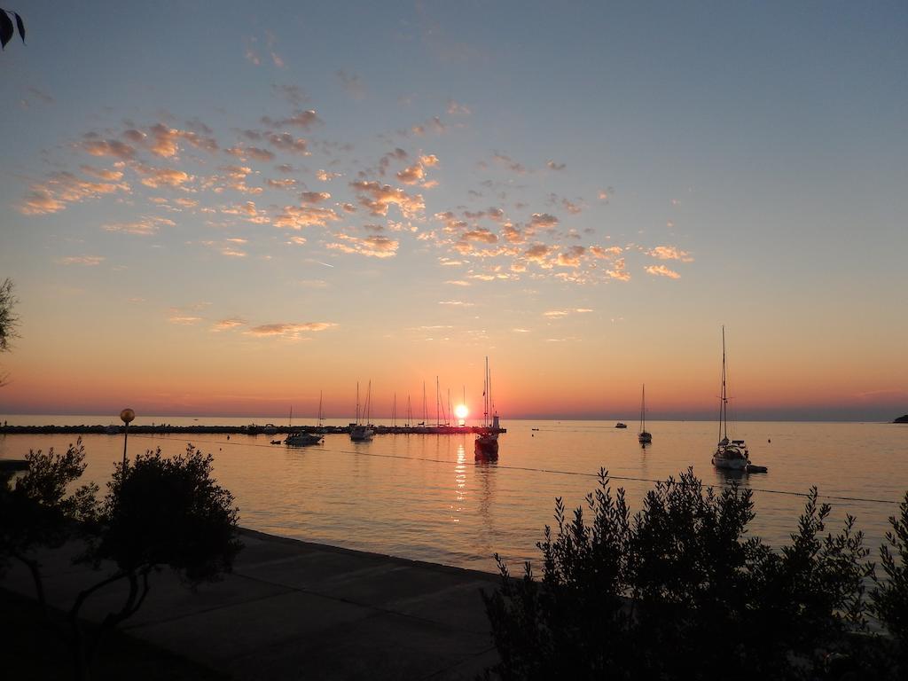 Apartments Nautica II Novigrad Istria الغرفة الصورة