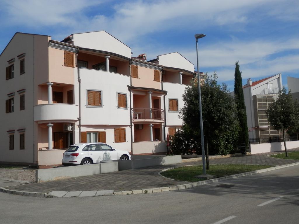 Apartments Nautica II Novigrad Istria المظهر الخارجي الصورة